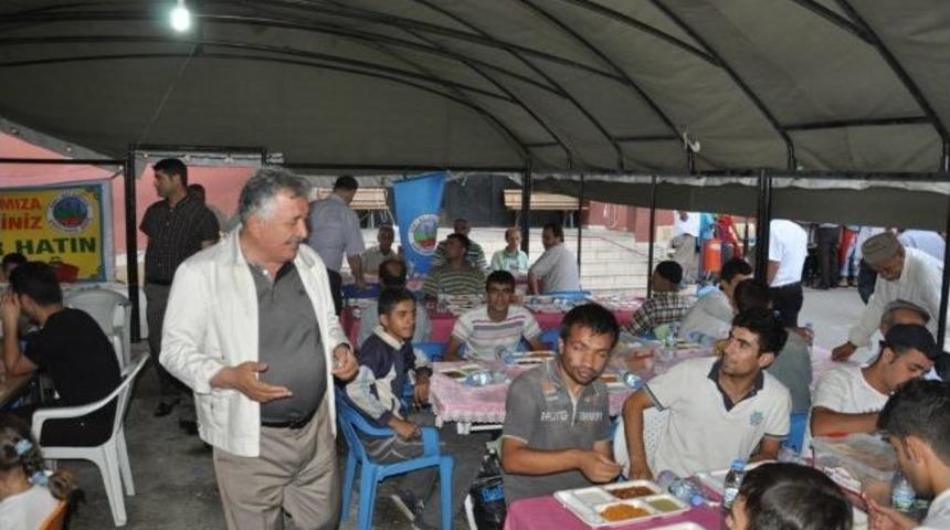 Siirt Belediyesi'nin İftar &Ccedil;adırına Stk'lar Katıldı