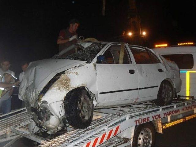 Bozüyük'te trafik kazası; 2 ölü 1 ağır yaralı