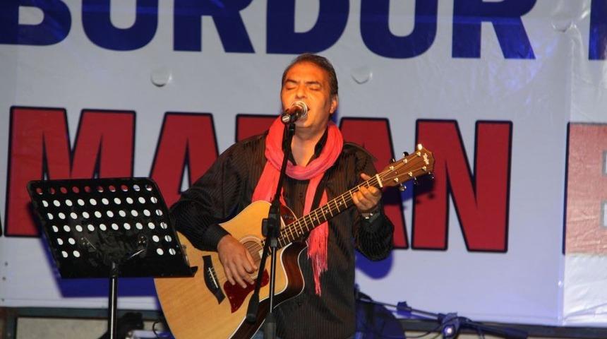 "Gezi Parkı Olaylarında Sanat&ccedil;ılar Kullanılarak Toplum Ayrıştırılmak Istendi"