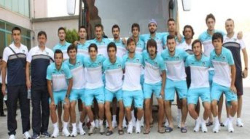 Denizlispor Bolu Kampına Teknik Direkt&ouml;rs&uuml;z Gitti