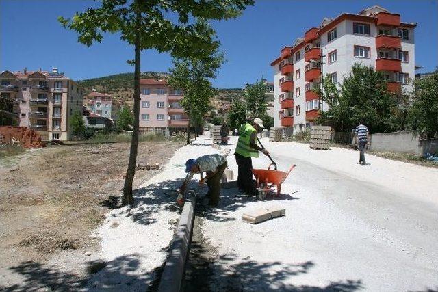 Bedri Rahmi Caddesi Asfaltlandı