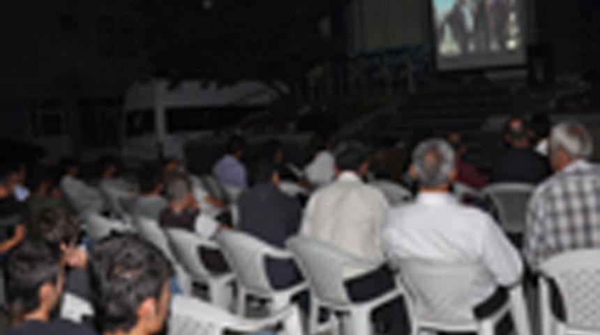 Hakkari'de sinevizyonlu PYD propagandası