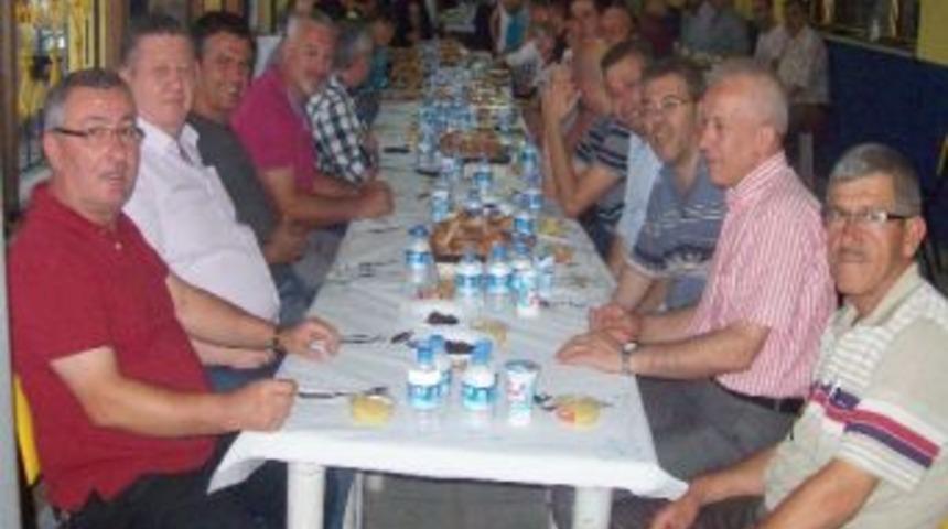 Fenerbah&ccedil;eliler İftar Yemeğinde Buluştu