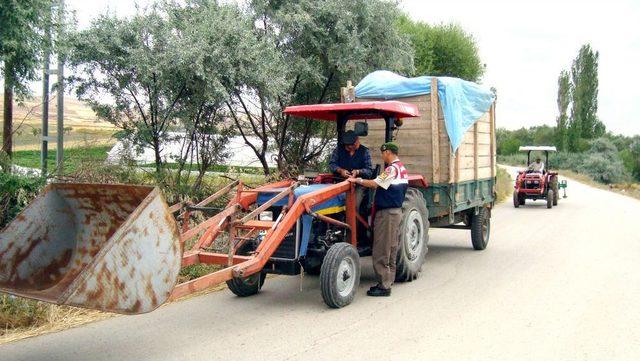 Jandarma Timleri 'hasat' Trafiğini Denetledi