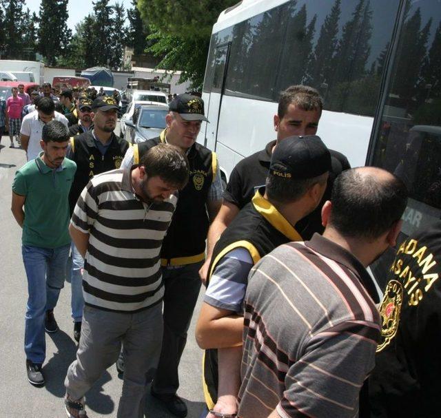 Sahte Polise Şafak Baskını: 33 Gözaltı