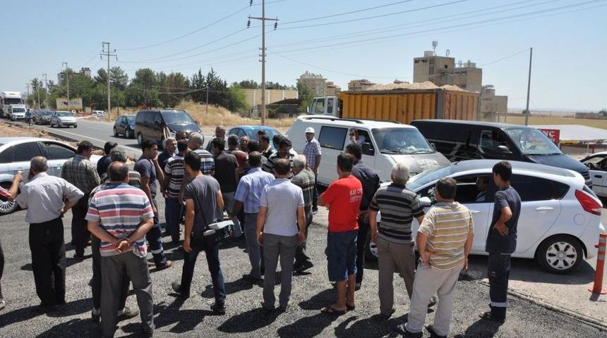 Esnaf Yolu Trafiğe Kapattı