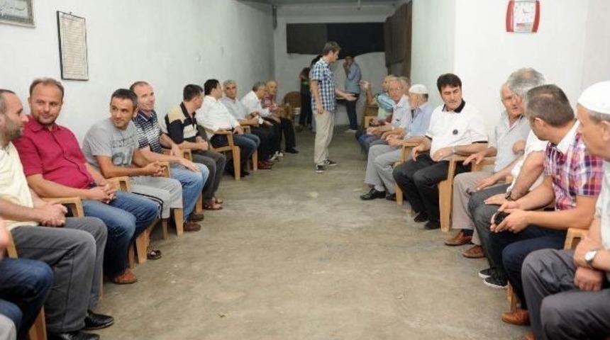 Başkan D&uuml;ndar İftar Sonrası Halkı Dinliyor