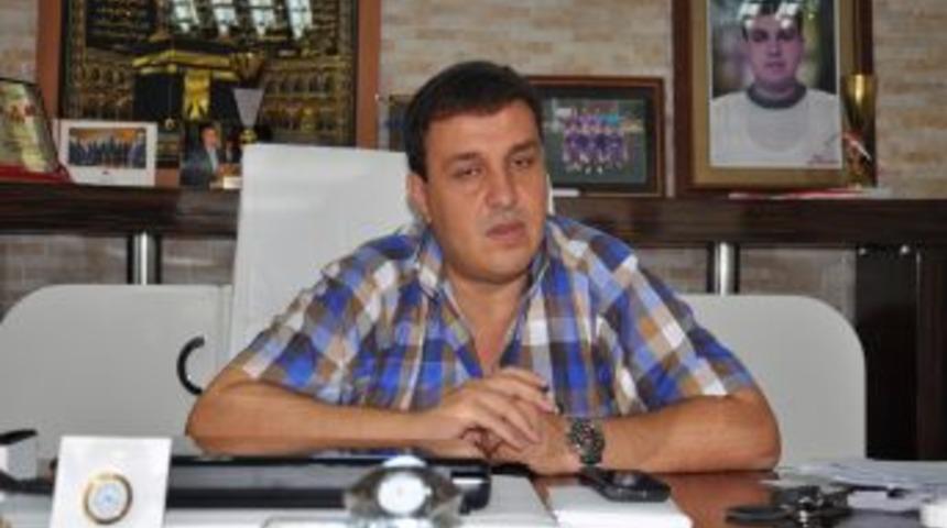 98 T&uuml;rk TIR S&uuml;r&uuml;c&uuml;s&uuml;n&uuml;n Ara&ccedil;ları Ile Rehin Alındıkları Iddiası