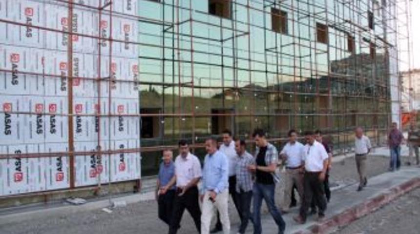 Kafkas'tan '100 Yataklı Hastaneyi Iki Aya Bitirin' Talimatı