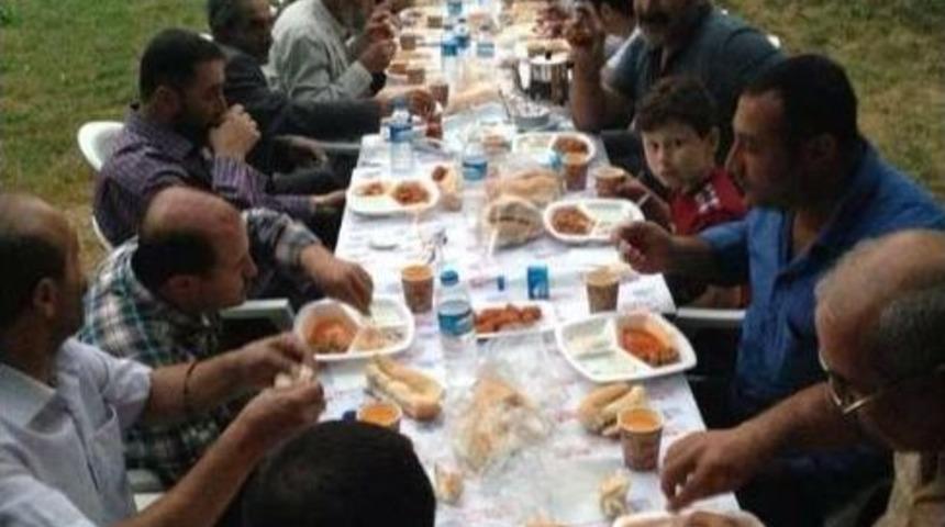 Olcay Ailesinden İftar Yemeği