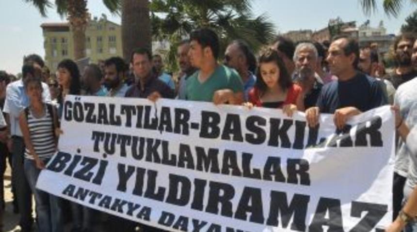 Antakya Dayanışma Platformu'ndan Sevgi Parkı'nda Basın A&ccedil;ıklaması
