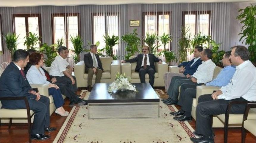 Vali Coş&rsquo;tan Ato Başkanı Menevşe&rsquo;ye Ziyaret