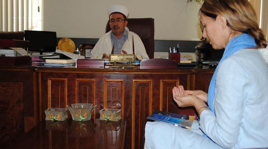 Rus Edit&ouml;r M&uuml;sl&uuml;man Oldu