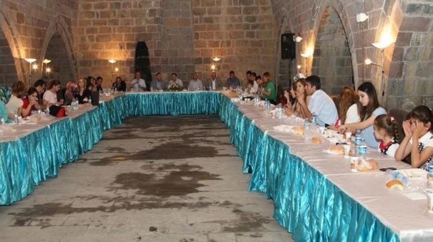 Be&uuml;, Personeli İle İftar Yemeğinde Buluştu