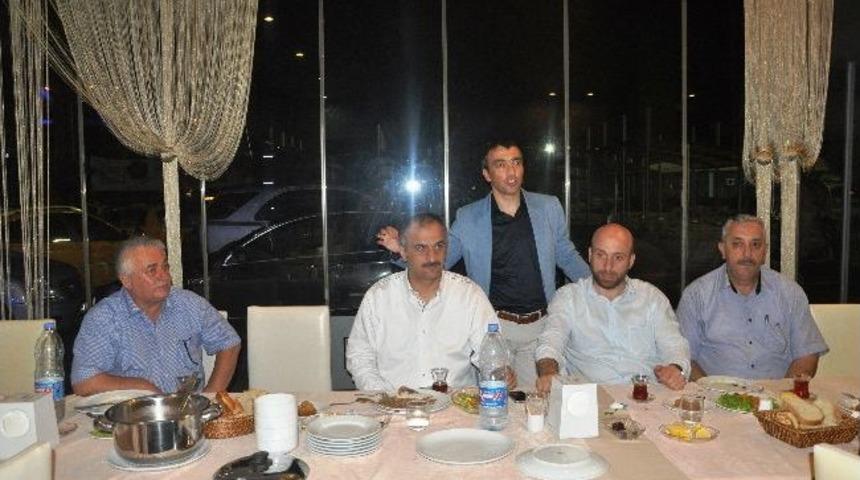 Of Belediye Başkanı Saral, Taksicilerle İftarda Buluştu