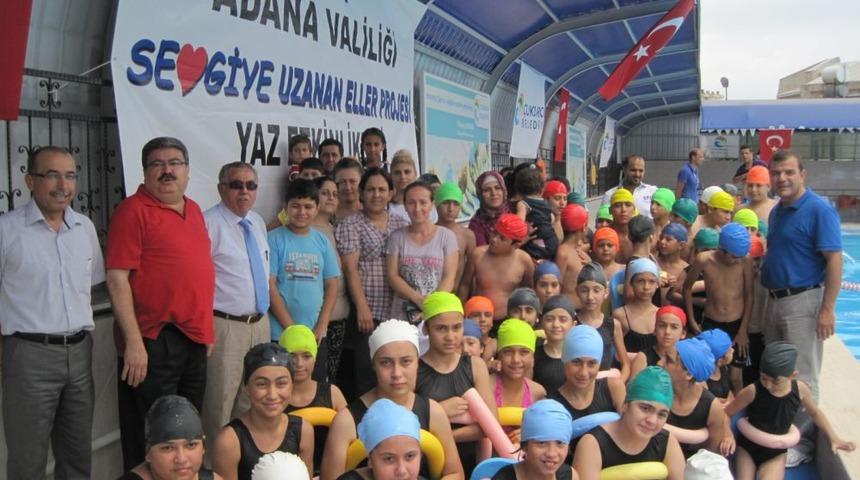 G&ouml;&ccedil;le Gelen &Ccedil;ocuklar 'sevgiyle' Topluma Kazandırılıyor