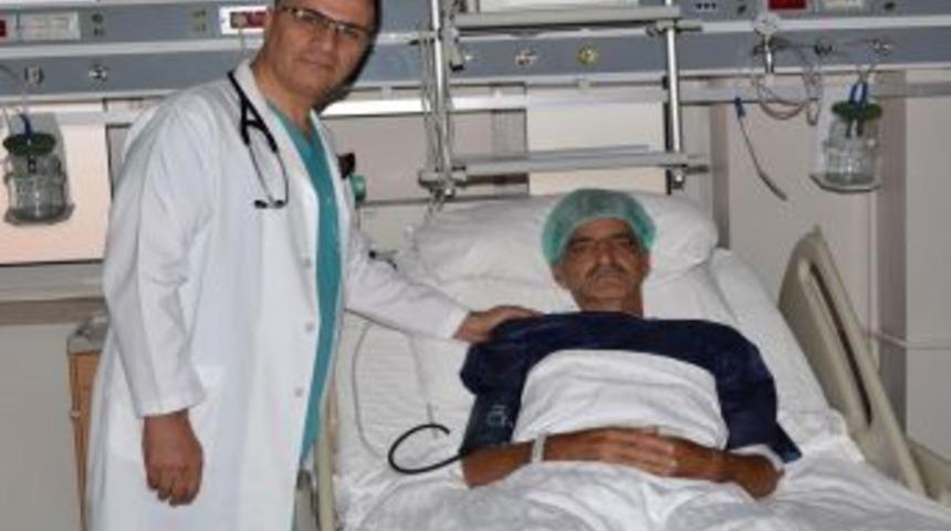 10 Yıldır Tıkalı Olan Bacak Damarı Anjiyo Ile A&ccedil;ıldı