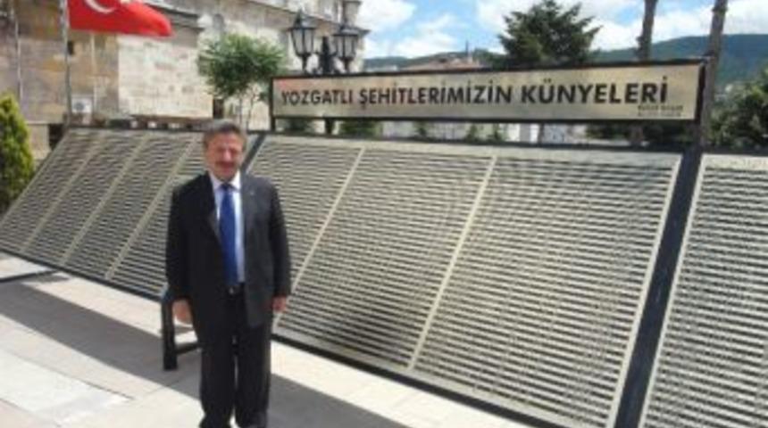 Yozgat Belediyesi Yozgatlı Şehit K&uuml;nyesini Bir Panoda Topladı