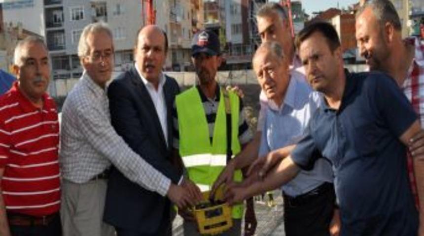 Balıkesir'de Otopark Ve Meydan Projesinin Temeli Atıldı