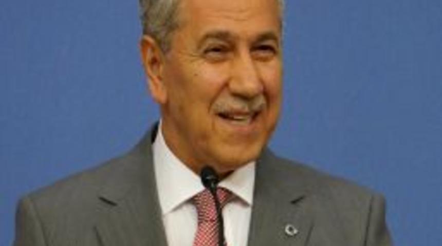 Arın&ccedil;: PYD'nin &Ouml;zerklik Peşinde Olması Hoş Olmayan Bir Durum