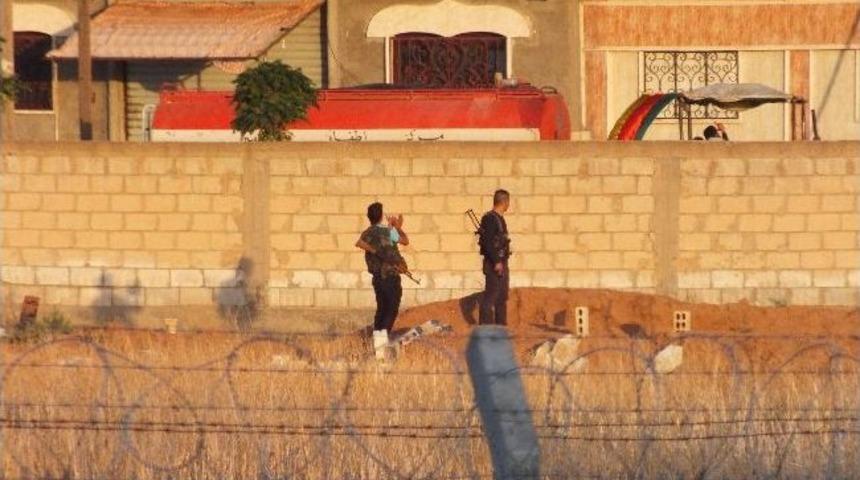 Suriye Sınırında Gergin Bekleyiş