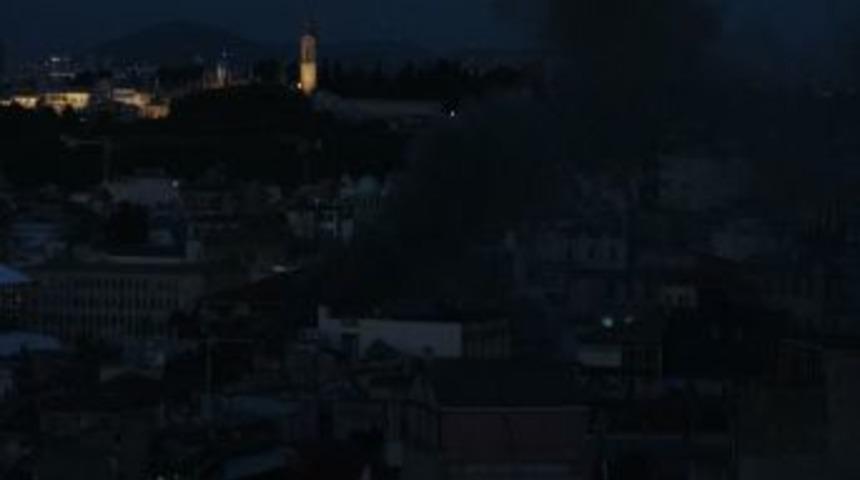 Tahtakale'deki Yangında Patlamalar Yaşanıyor