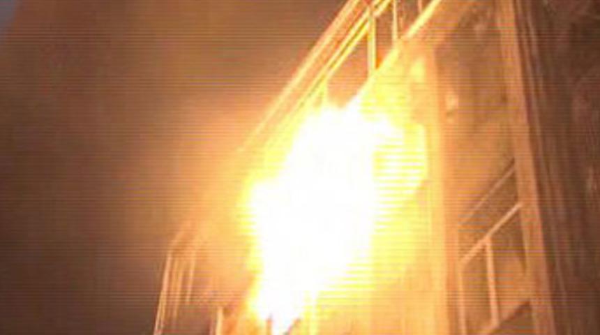 Tarihi Zaza Han'da yangın