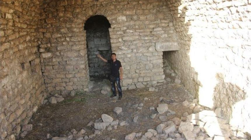 Dutluca Kilisesi Restore Edilmeyi Bekliyor