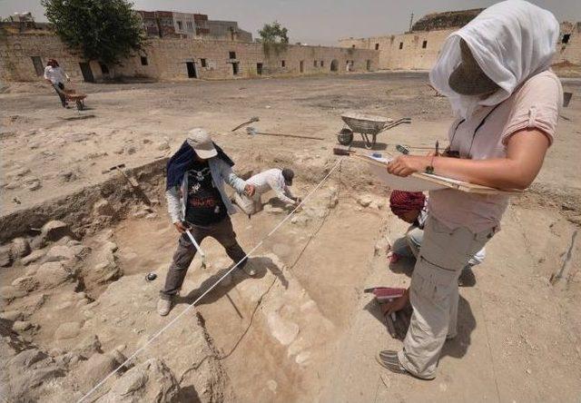 Cizre Kaymakamı Koca, Restorasyon Çalışmalarını Yerinde İnceledi