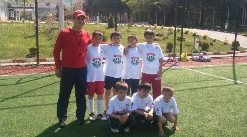 Kaynaşlı Gen&ccedil;lik Spor Boş Durmuyor