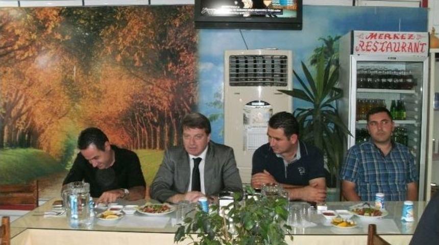 Korkuteli Kaymakamlığından Şehit Ve Gazi Ailelerine İftar Yemeği