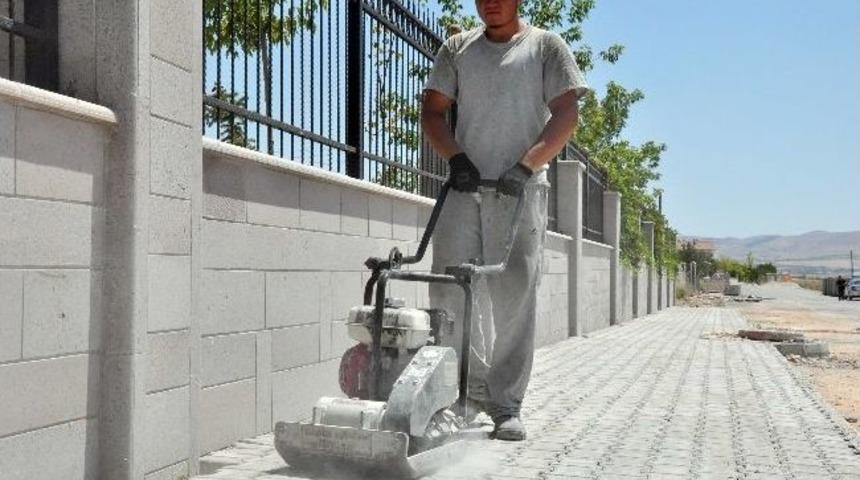 G&ouml;lbaşı Kaldırımlarına Kilitli Parke