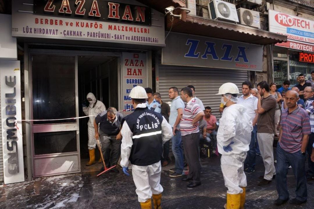 Polis, Alevlere Teslim Olan Handa Inceleme Yapıyor