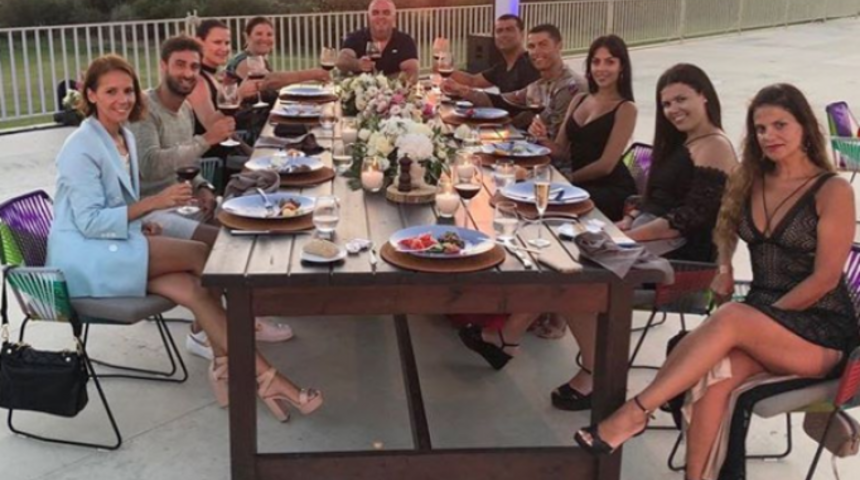 Ronaldo kaldığı otelin çalışanlarına 20 bin 150 euro bahşiş bıraktı!