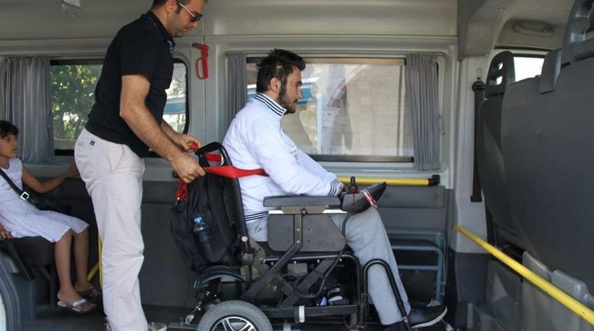 Engelli &Ouml;ğrencilere &Ouml;zel Hizmet