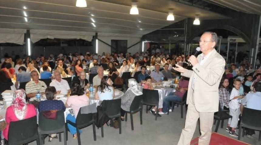 Başkan Burma, &Ouml;ğrencilerle İftarda Buluştu