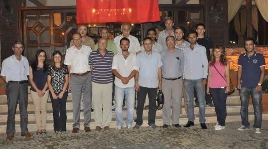 Ttml Mezunlar Derneği&rsquo;nden İl&ccedil;e Protokol&uuml;ne İftar Yemeği