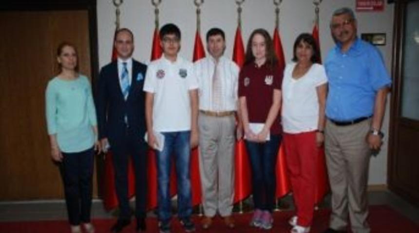 Sbs Şampiyonlarından Selamet'e Ziyaret