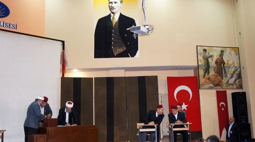 T&ouml;rende Baygınlık Ge&ccedil;iren &Ouml;ğrenci Bayrakla Havuza D&uuml;şt&uuml;