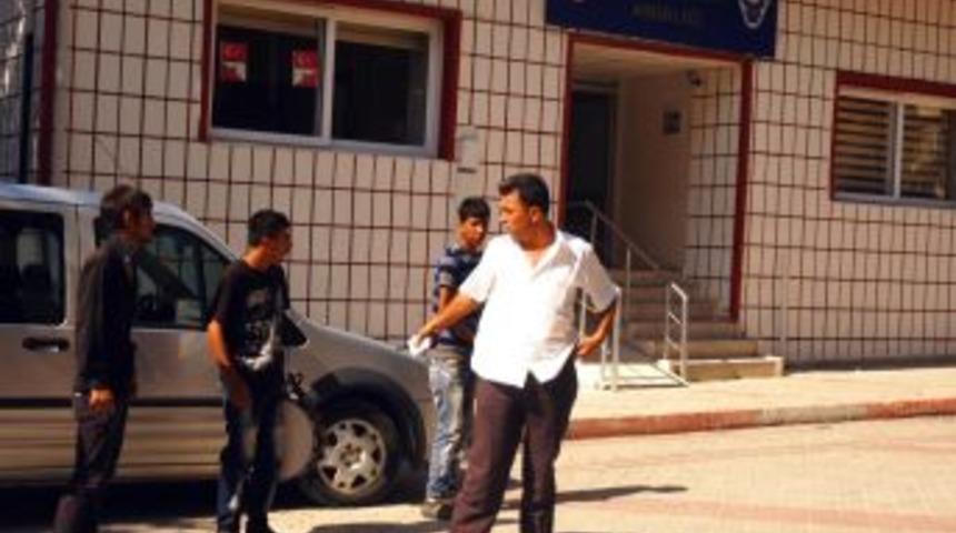 Bahşiş Isteyen Ramazan Davulcusunu T&uuml;fekle Kovaladı