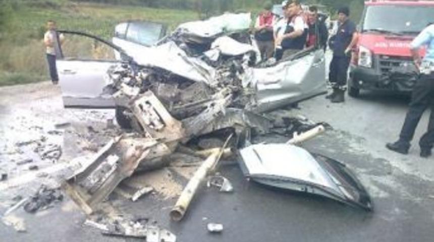 Boz&uuml;y&uuml;k'teki Trafik Kazası