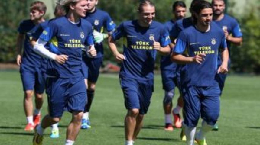 Fenerbah&ccedil;e'de Yeni Sezon Hazırlıkları S&uuml;r&uuml;yor