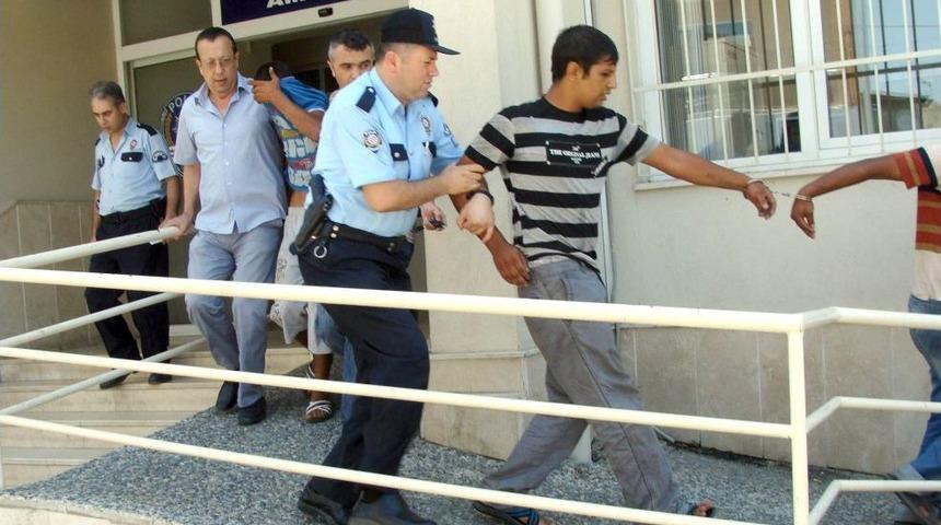 Aydın'da Turistleri Darp Edip Soyan Zanlılar Yakalandı