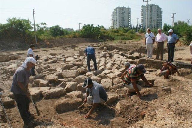 Soli Pompeipolis'te 2013 Yılı Kazıları Devam Ediyor