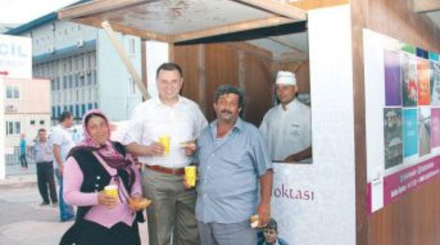 Belediyeden Hasta Yakınlarına Iftarda &Ccedil;orba Ikramı