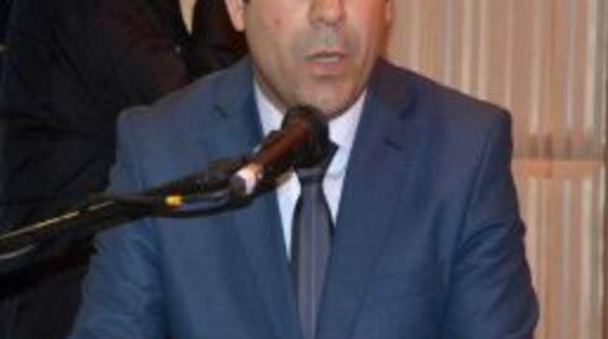 U&ccedil;kan: İnternet Medyası Basın Yasası'na Dahil Edilmeli