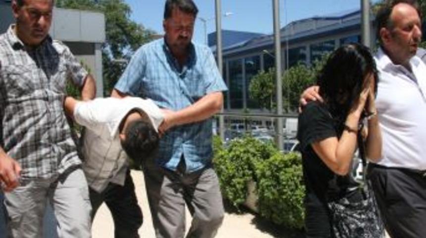 &Ouml;ld&uuml;rd&uuml;kleri Adamın Cesedini &Ccedil;alılık Alana Atan Zanlılar Adliyeye Sevk Edildi