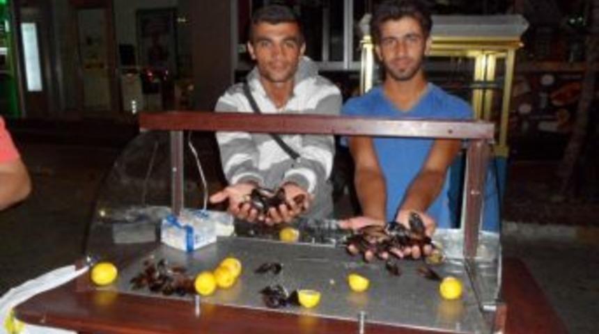 Ustaları Yapıyor, Gen&ccedil;ler Satıyor