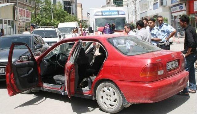 Van’da Trafik Kazası: 1 Yaralı