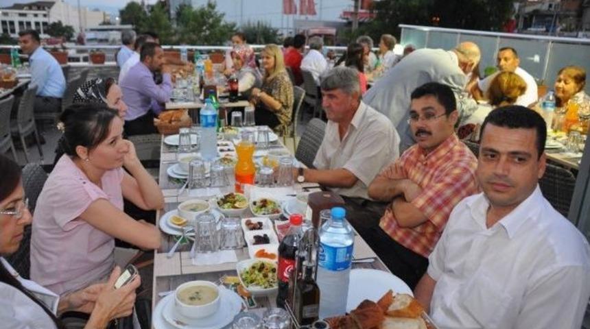 Damak Restaurant&rsquo;tan Engellilere İftar Yemeği